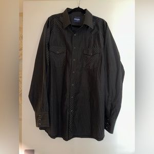 Wrangler mens black button up